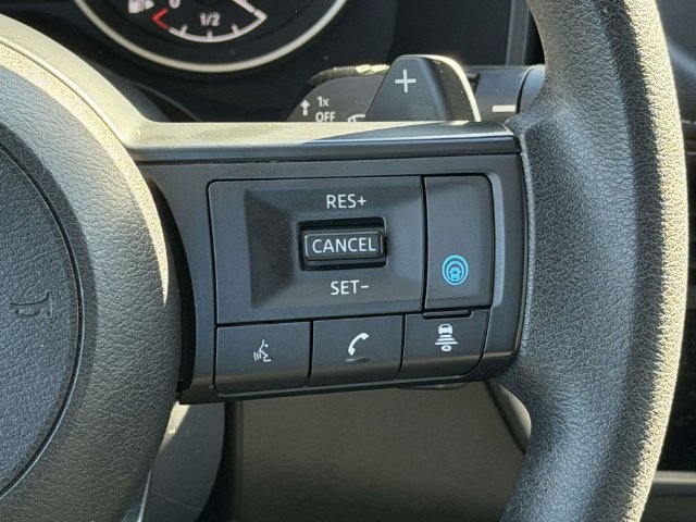 Used 2024 Nissan Rogue SV FWD image 23