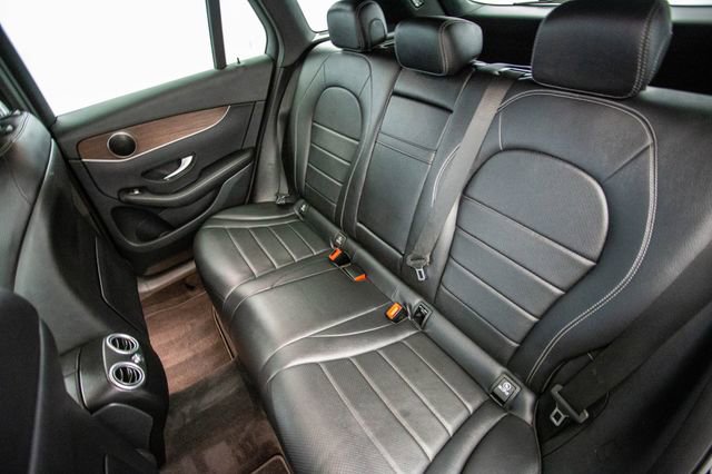 Used 2020 Mercedes-Benz GLC 300 4MATIC w/ Parking Assistance Package image 25
