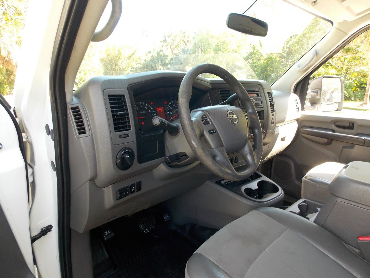 Used 2016 Nissan NV 3500 SV image 11