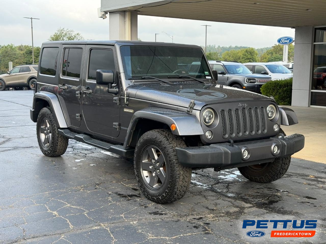 Used 2016 Jeep Wrangler Unlimited Sport