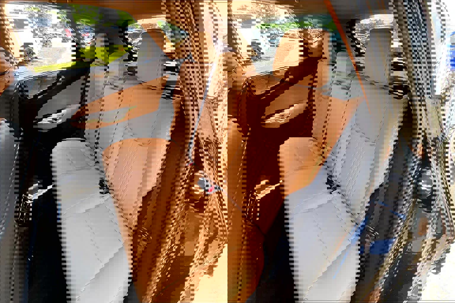 Used 2024 Lexus NX 250 FWD w/ Towing Package (2000 Lbs) image 18