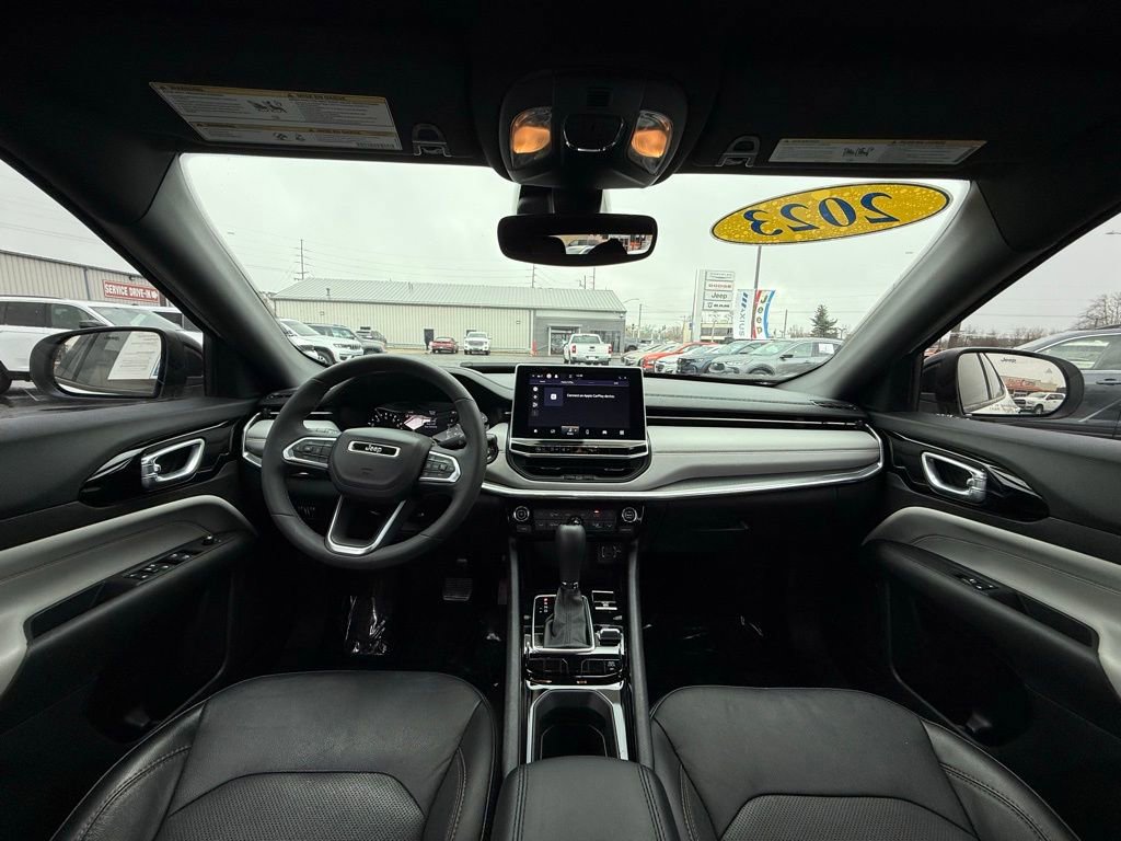 Used 2023 Jeep Compass Limited image 19