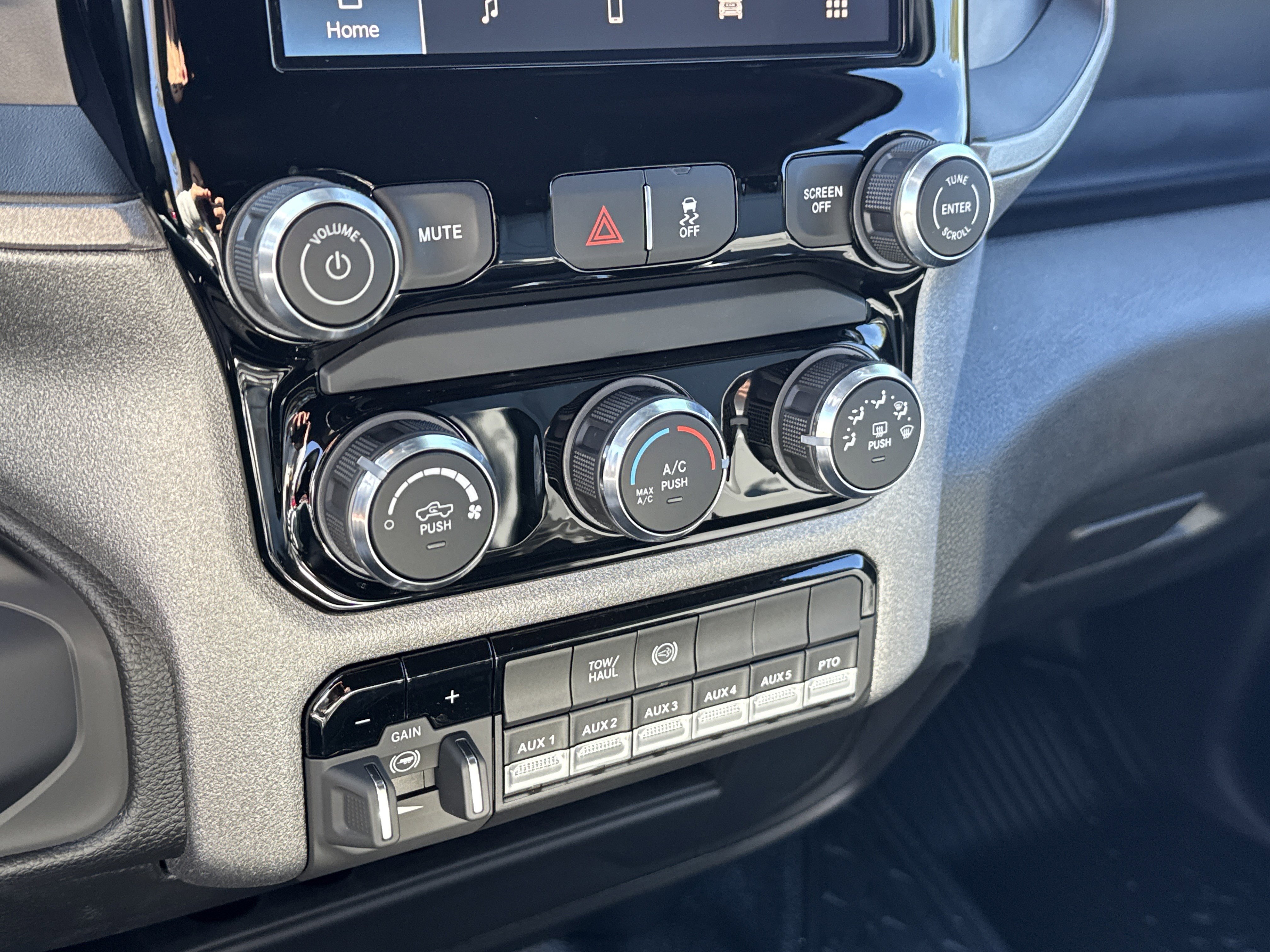 New 2026 RAM 4500 Tradesman w/ Chrome Appearance Group image 34