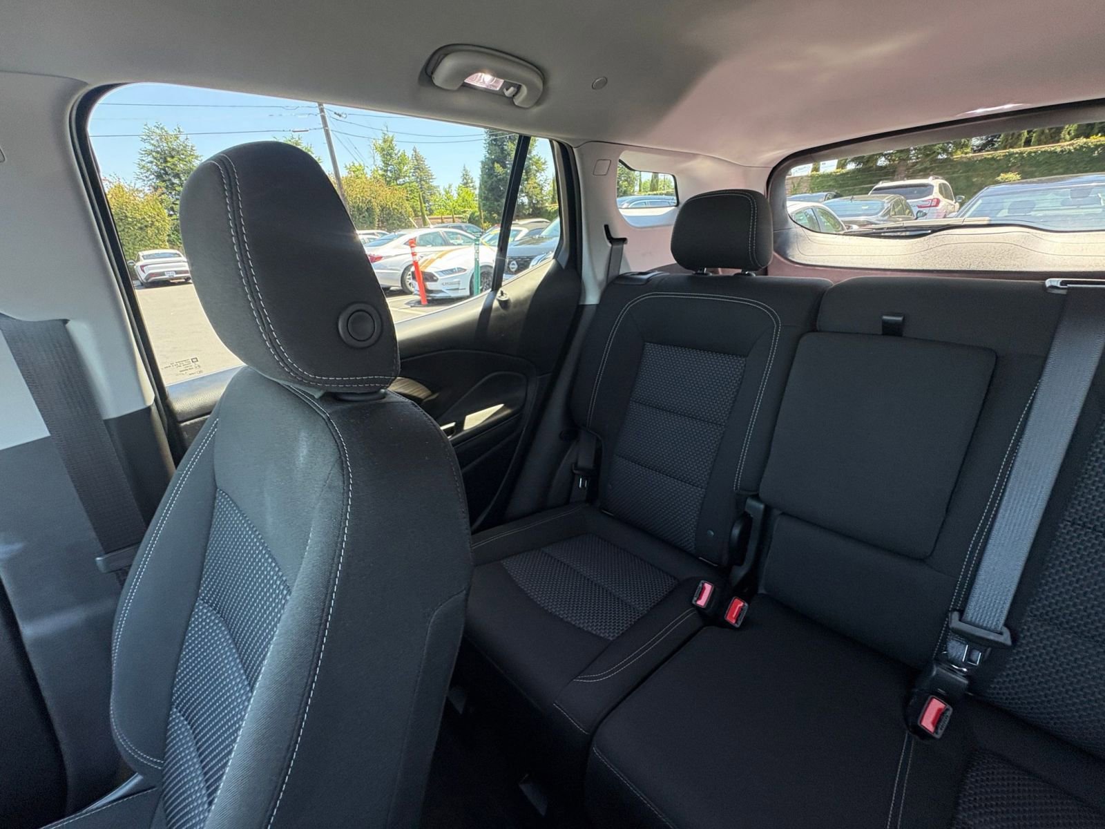 Used 2024 GMC Terrain SLE FWD image 38