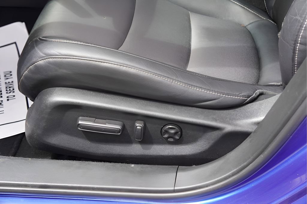 Used 2019 Honda Accord Sport image 17