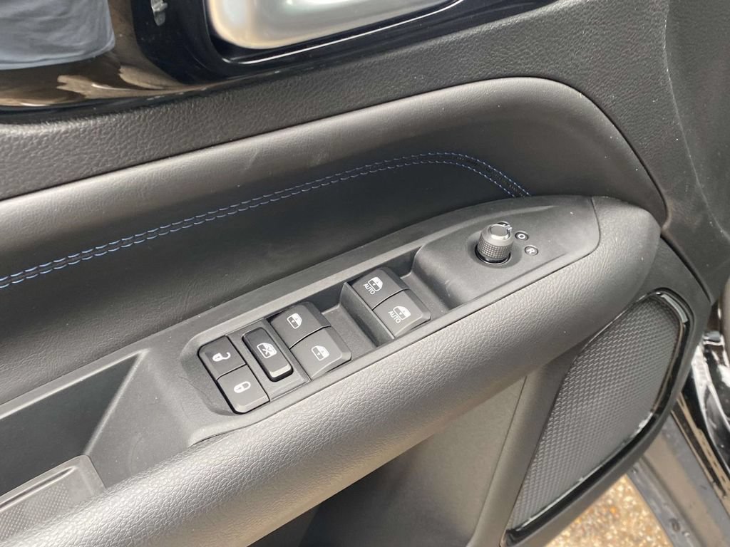 New 2026 Jeep Compass Latitude AWD/4WD image 15
