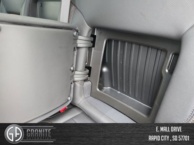 Used 2022 GMC Sierra 1500 AT4 w/ AT4 Preferred Package image 36