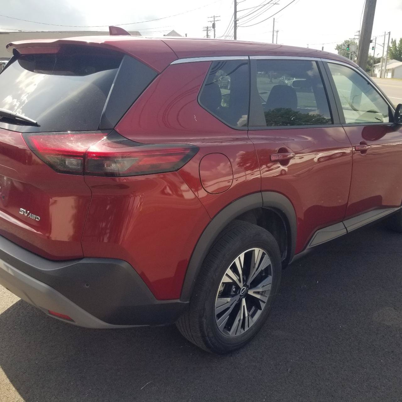 Used 2022 Nissan Rogue SV AWD/4WD image 5