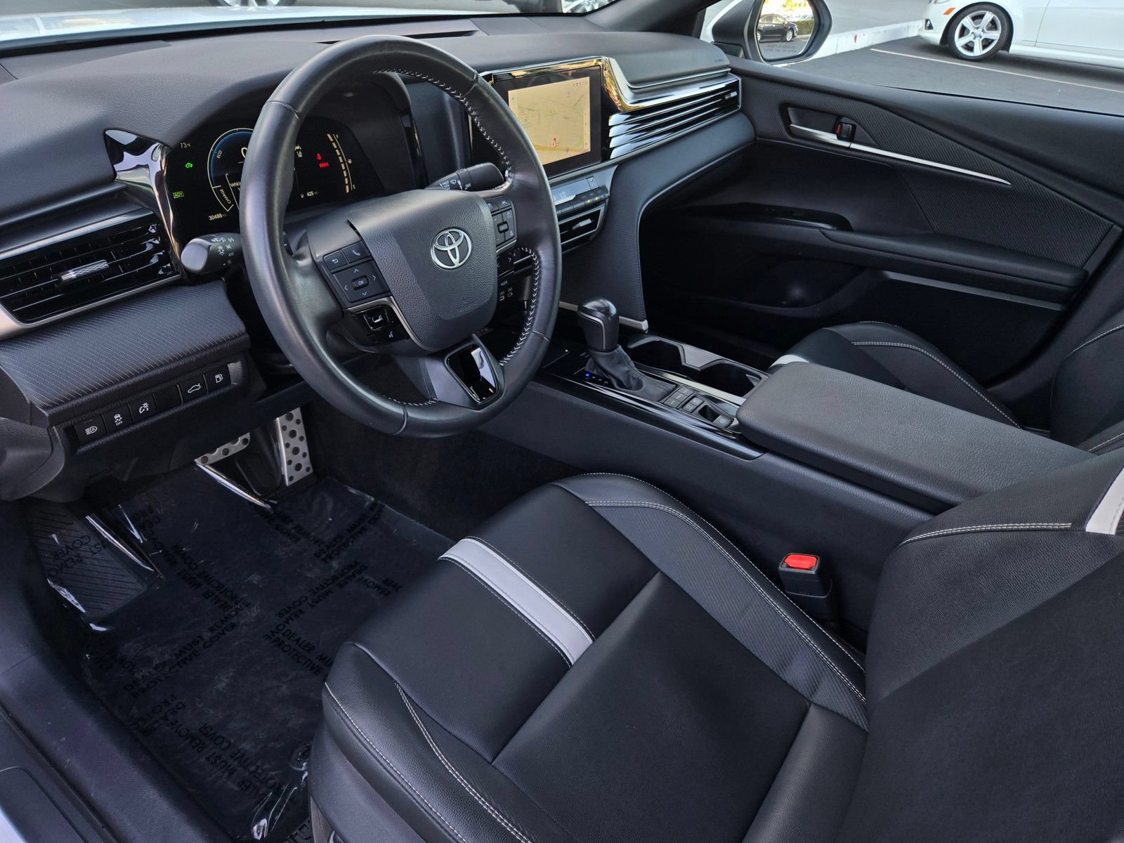 Certified 2025 Toyota Camry SE FWD image 8