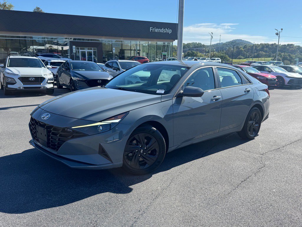 Used 2021 Hyundai Elantra SEL w/ Convenience Package
