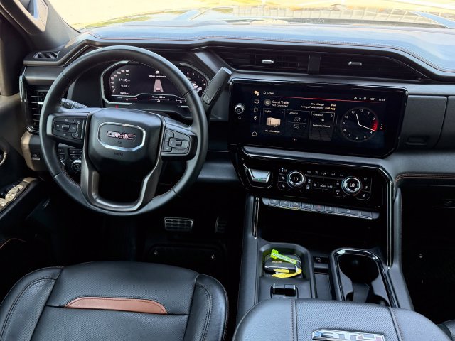 Used 2024 GMC Sierra 2500 AT4 w/ AT4 Premium Plus Package AWD/4WD image 16