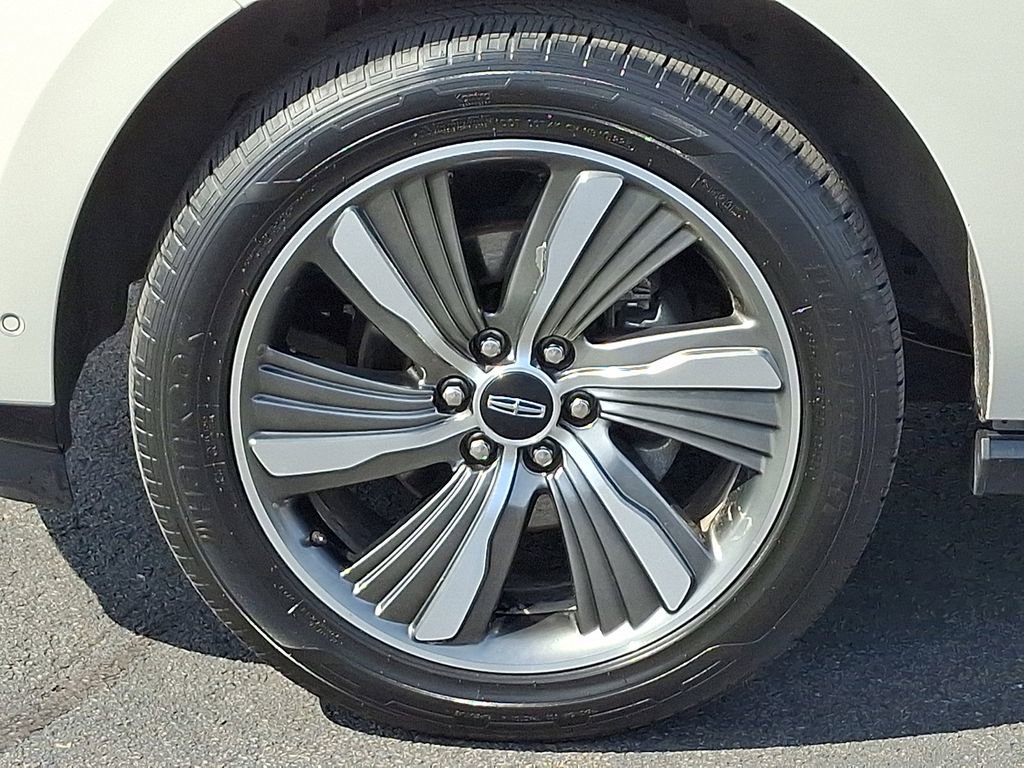 Used 2019 Lincoln Navigator Reserve image 8