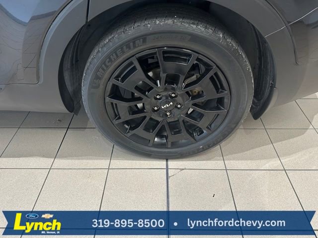 Used 2022 Kia Telluride SX w/ SX Prestige Package image 32