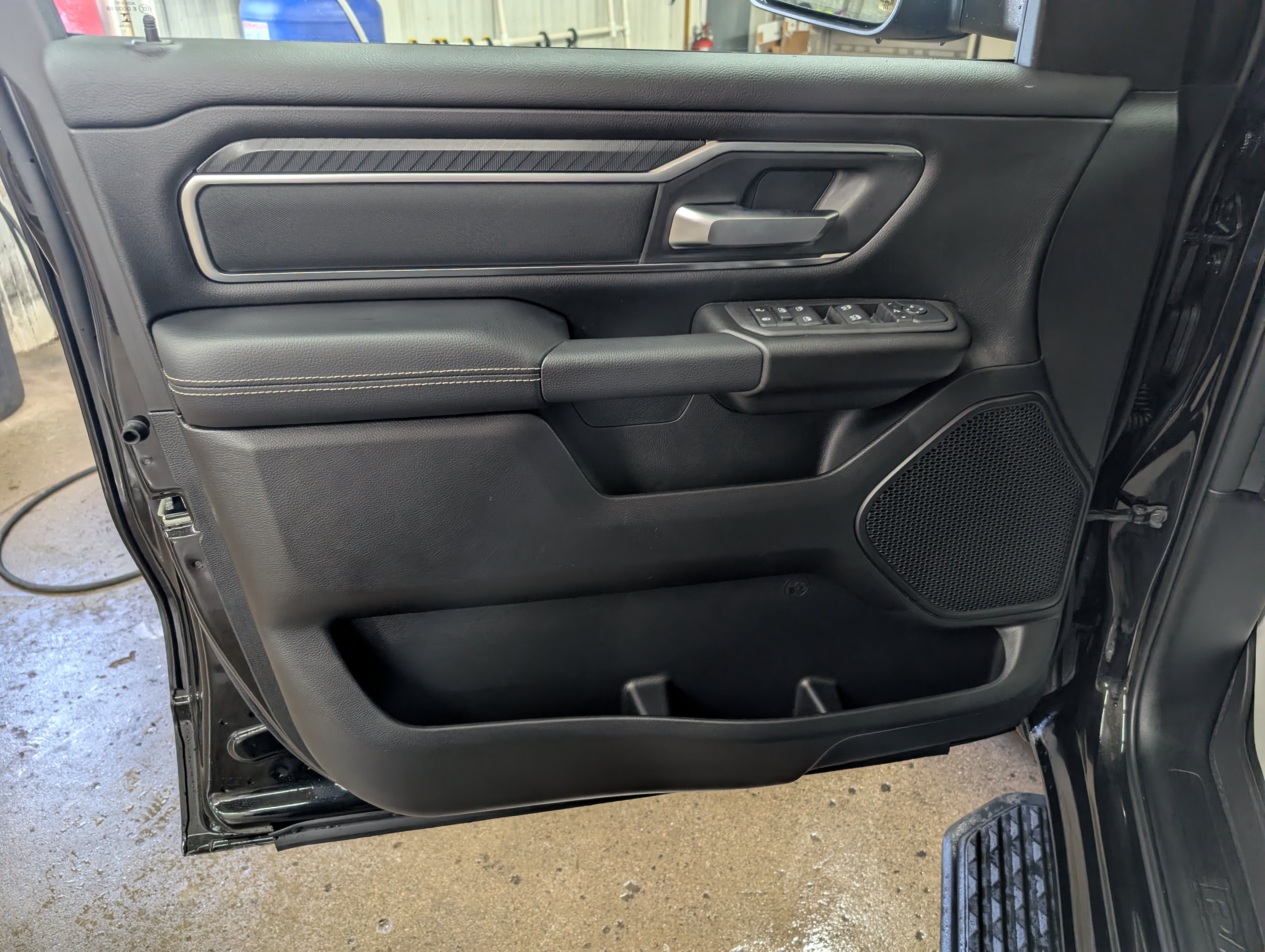 New 2026 RAM 1500 Big Horn AWD/4WD image 12