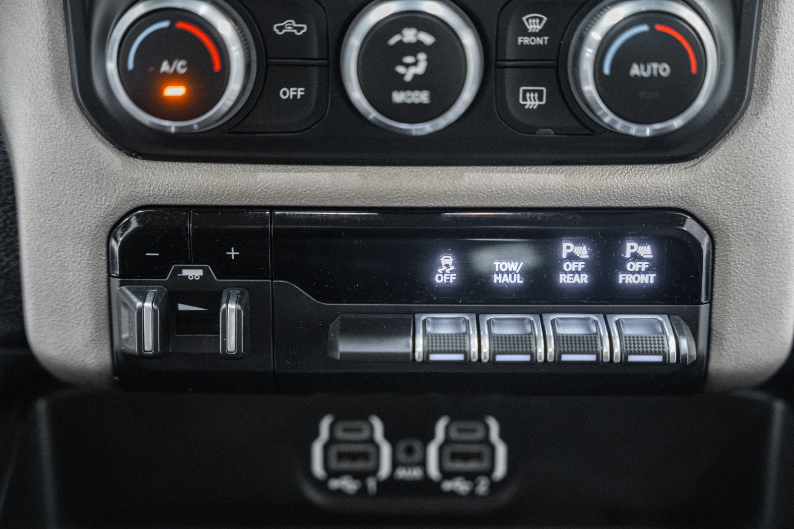 Used 2022 RAM 1500 Laramie AWD/4WD image 27