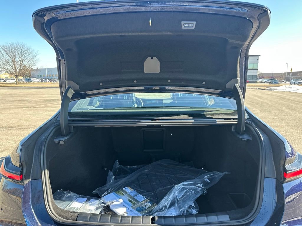 New 2026 BMW 760i xDrive image 23
