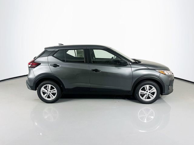 New 2025 Nissan Kicks Play S image 8
