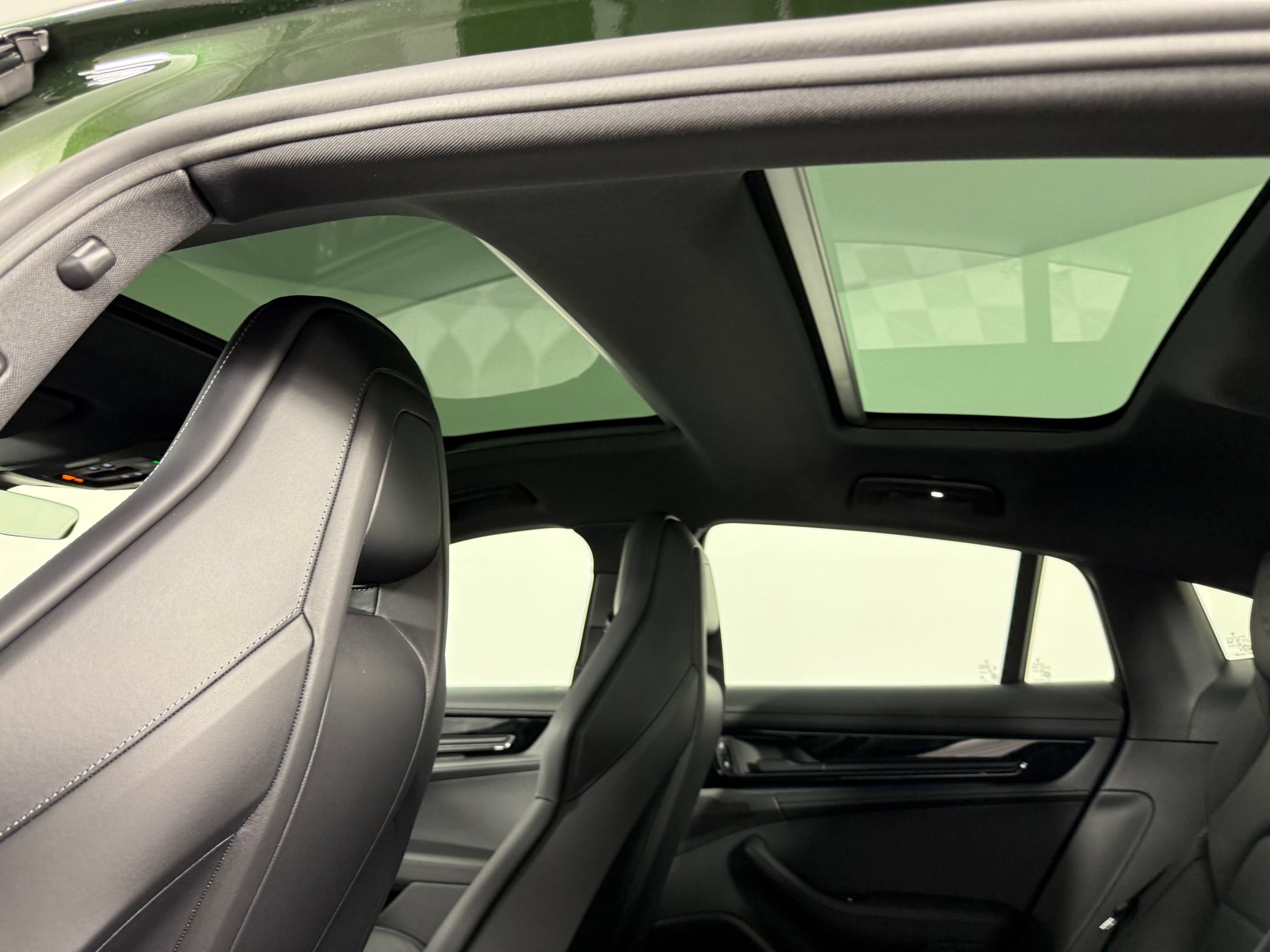 Certified 2026 Porsche Panamera 4 AWD/4WD image 17