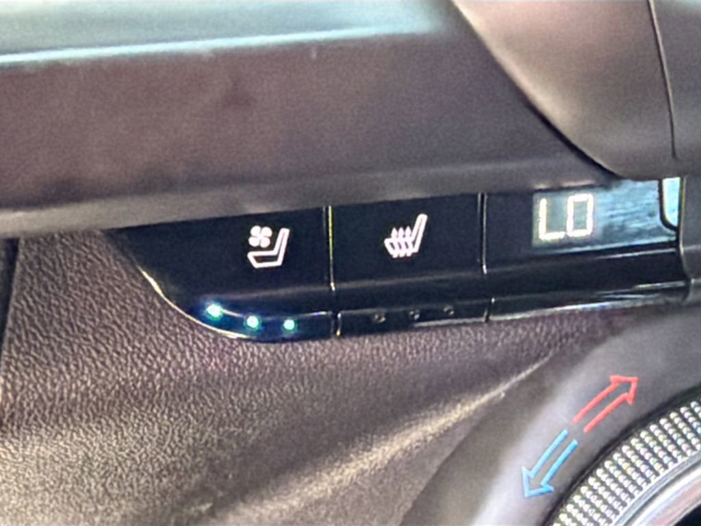 Used 2020 Chevrolet Camaro SS image 20