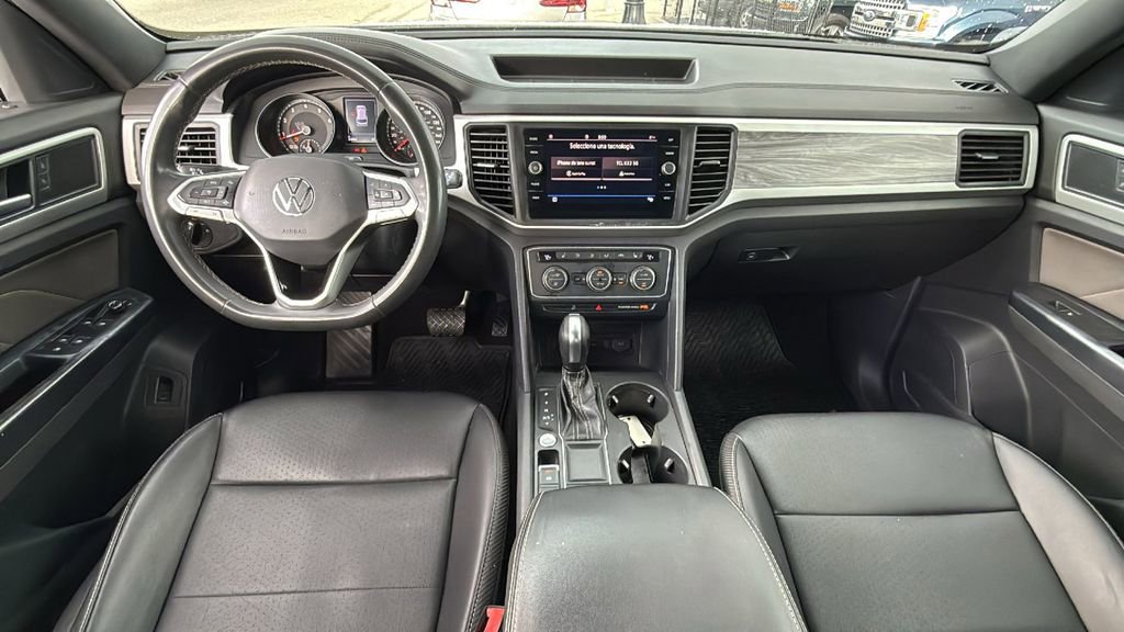 Used 2021 Volkswagen Atlas Cross Sport SE w/ V6 Towing Package FWD image 28