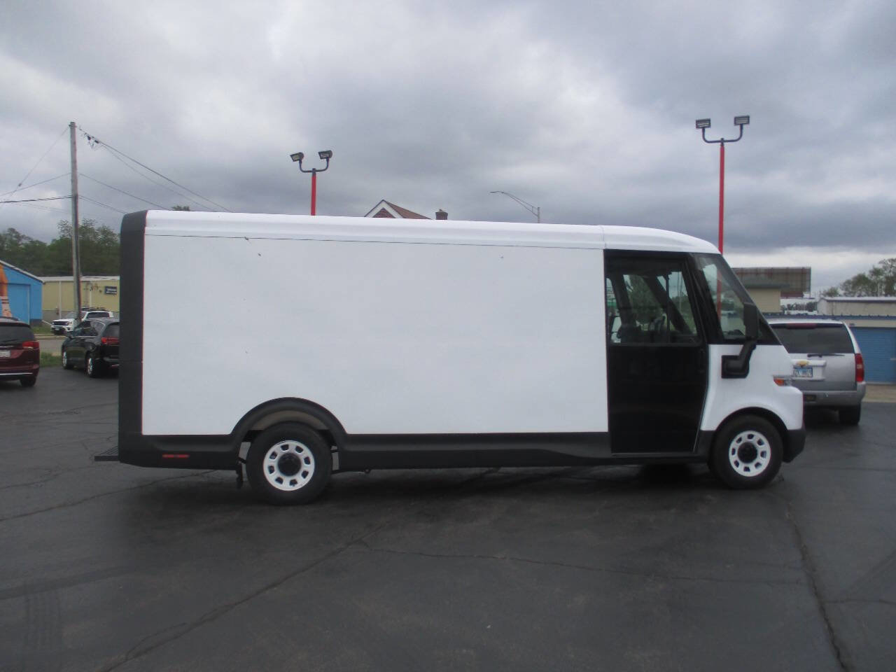 Used 2024 Chevrolet Brightdrop 600 w/ Commercial Equipment Package AWD/4WD image 6