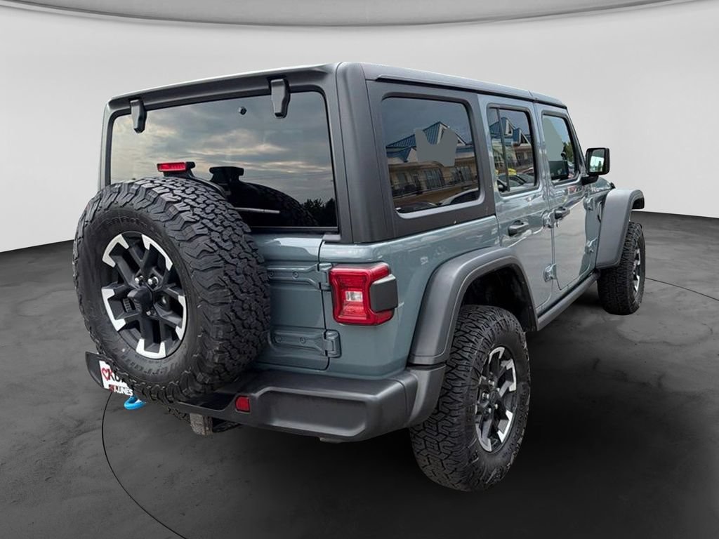 Used 2024 Jeep Wrangler Unlimited Rubicon 4xe AWD/4WD image 9