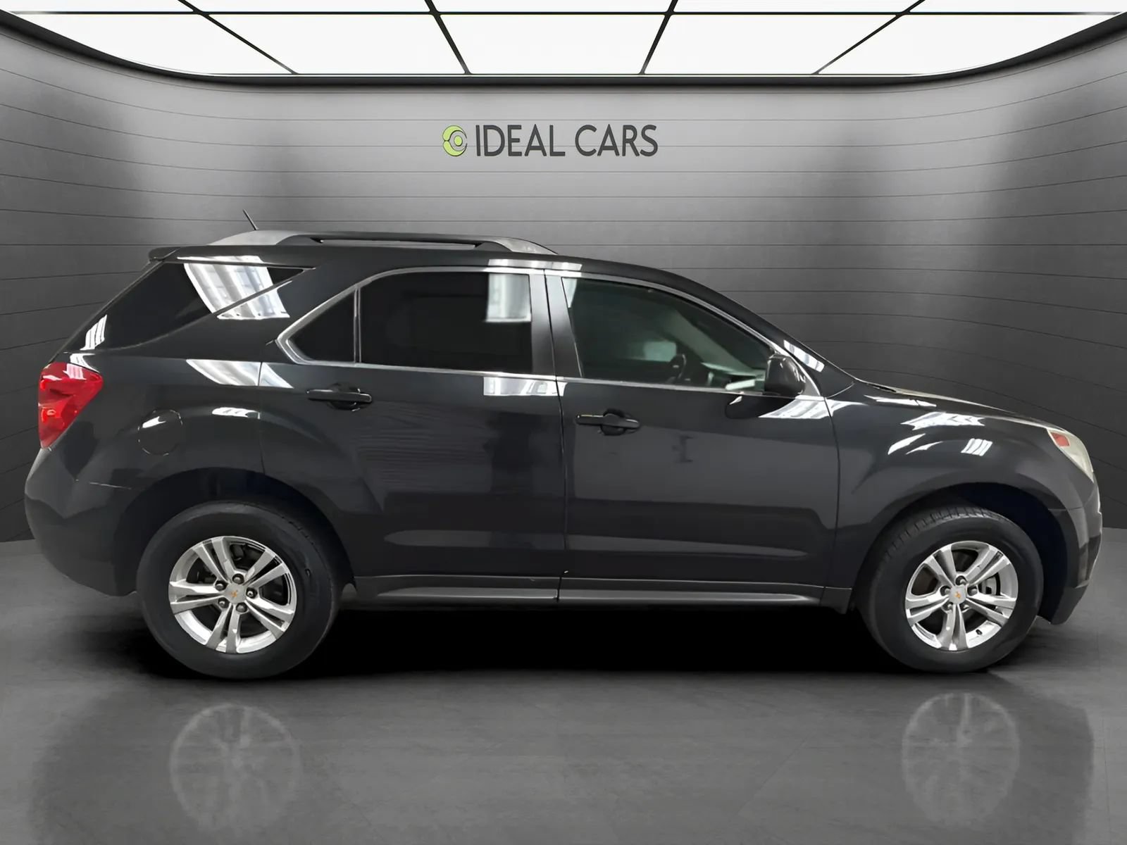 Used 2015 Chevrolet Equinox LT w/ Driver Convenience Package FWD image 4