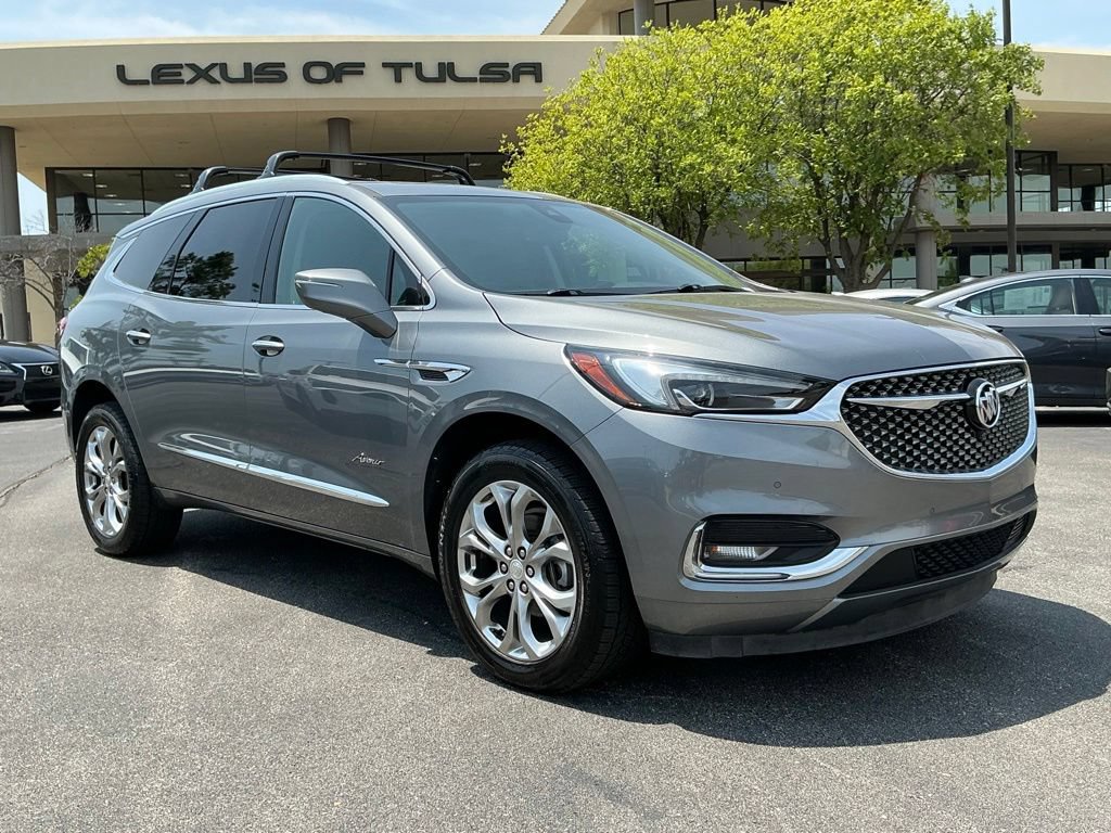 Used 2020 Buick Enclave Avenir w/ Avenir Technology Package FWD image 1
