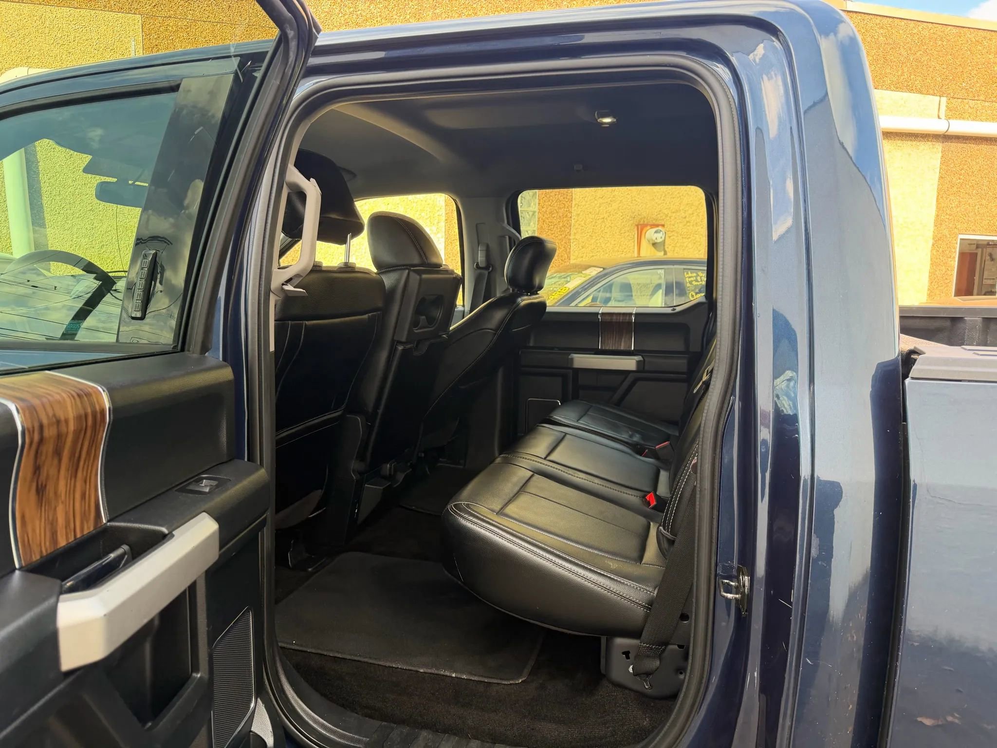 Used 2018 Ford F150 Lariat image 30