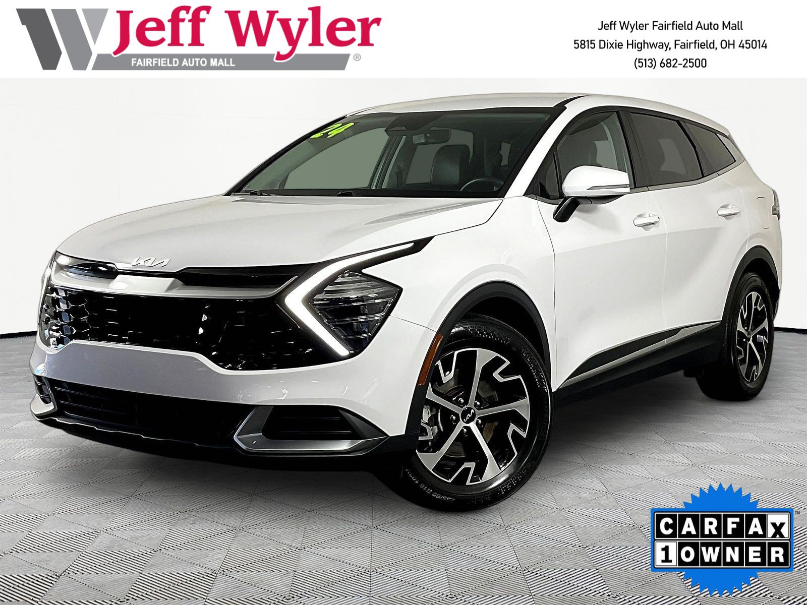 Used 2024 Kia Sportage EX FWD image 1