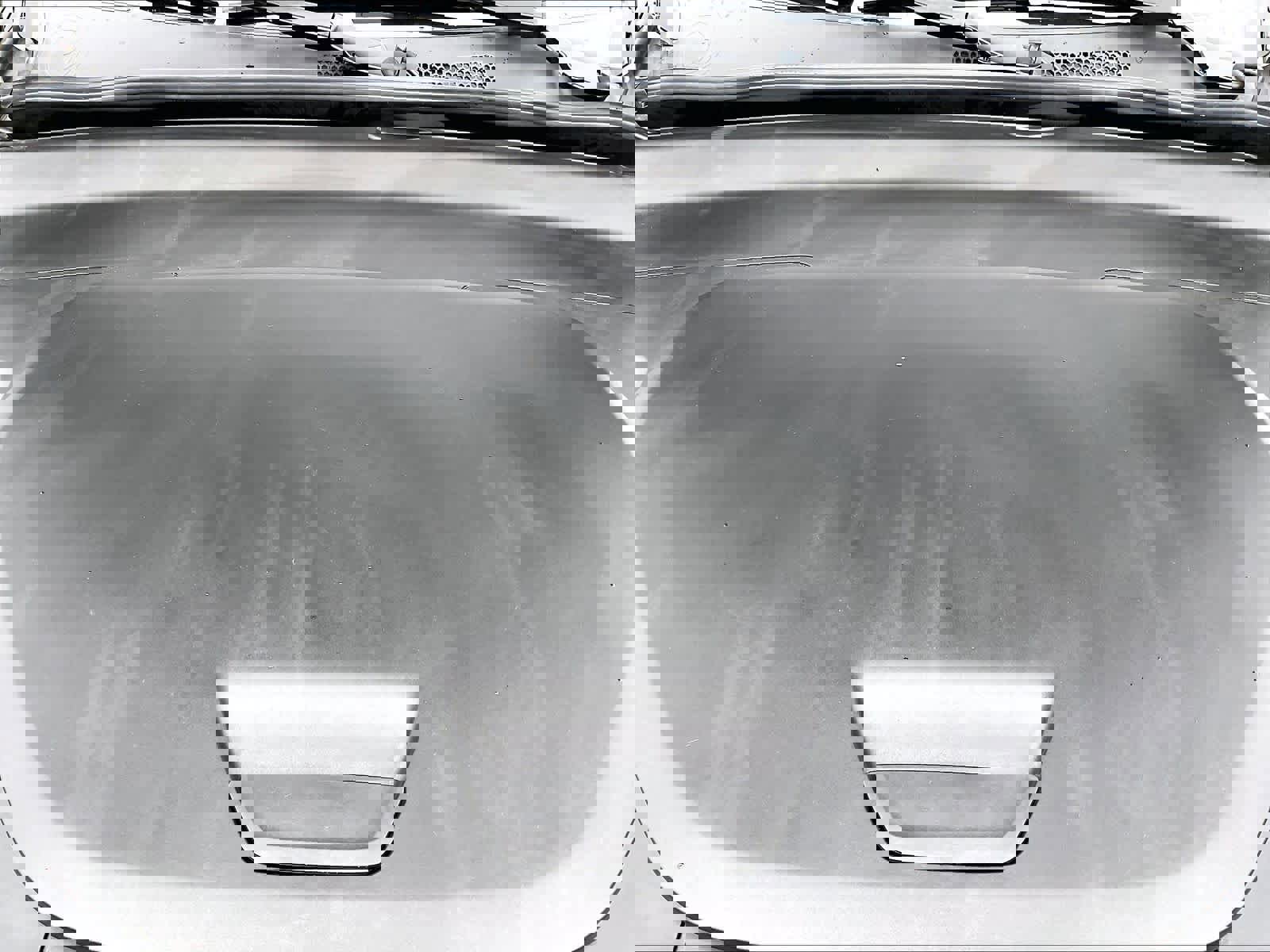 Used 2023 Volvo C40 P8 Recharge Ultimate image 13