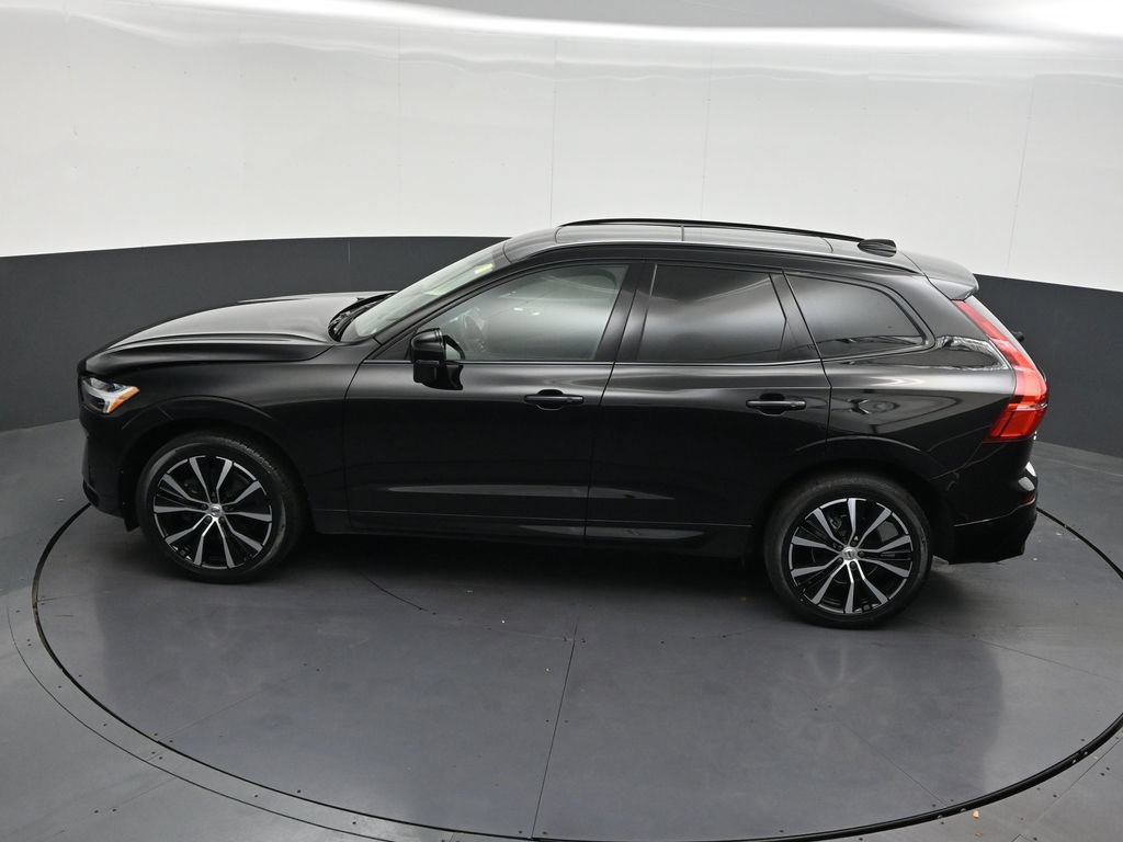 Used 2024 Volvo XC60 B5 Plus w/ Protection Package Premier AWD/4WD image 18