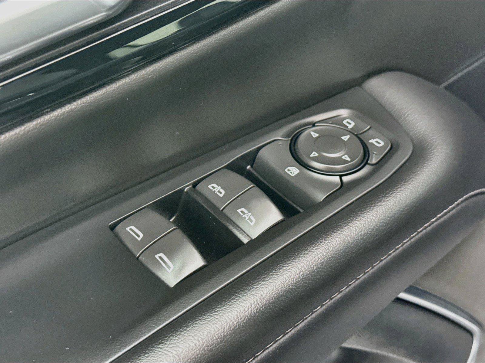 Used 2025 Chevrolet Tahoe LT AWD/4WD image 27