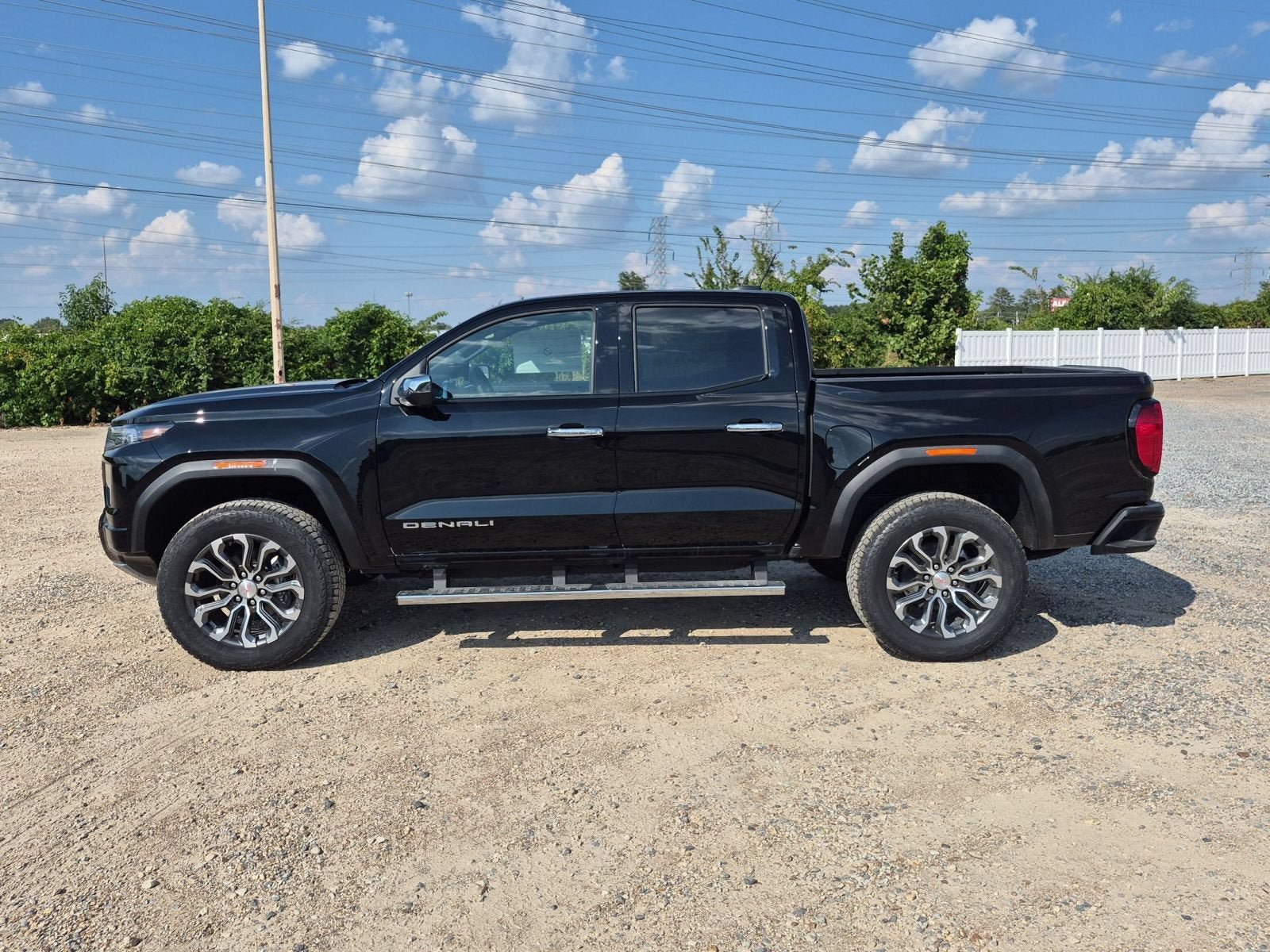 New 2026 GMC Canyon Denali AWD/4WD image 2