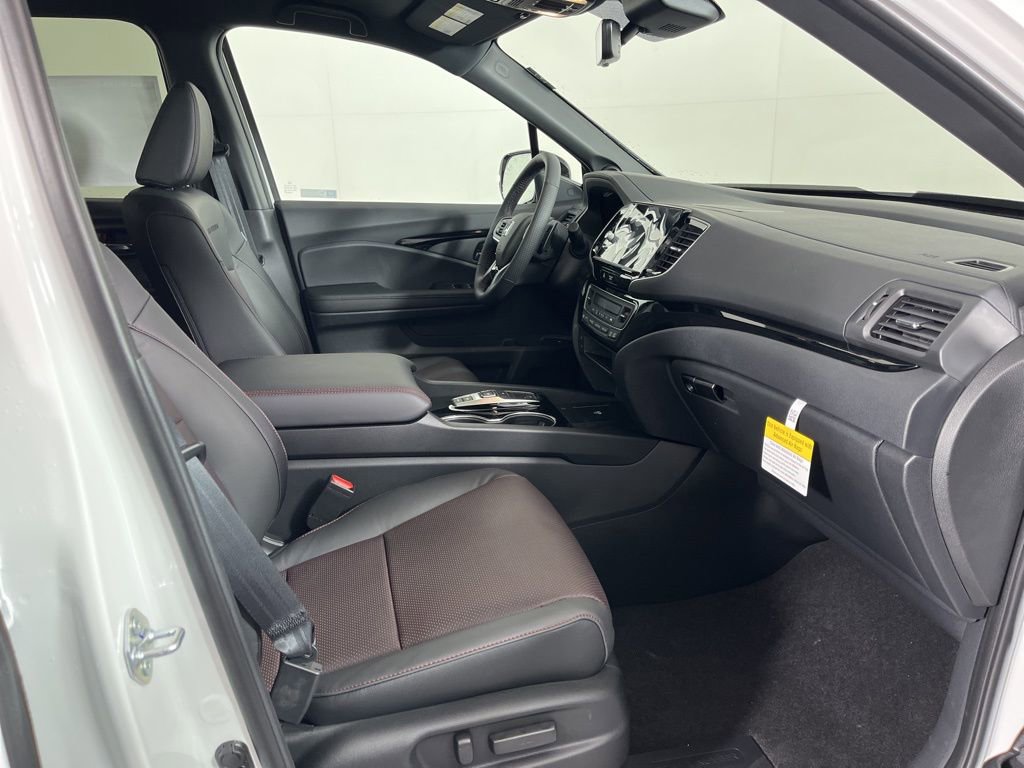 New 2026 Honda Ridgeline Black Edition image 6