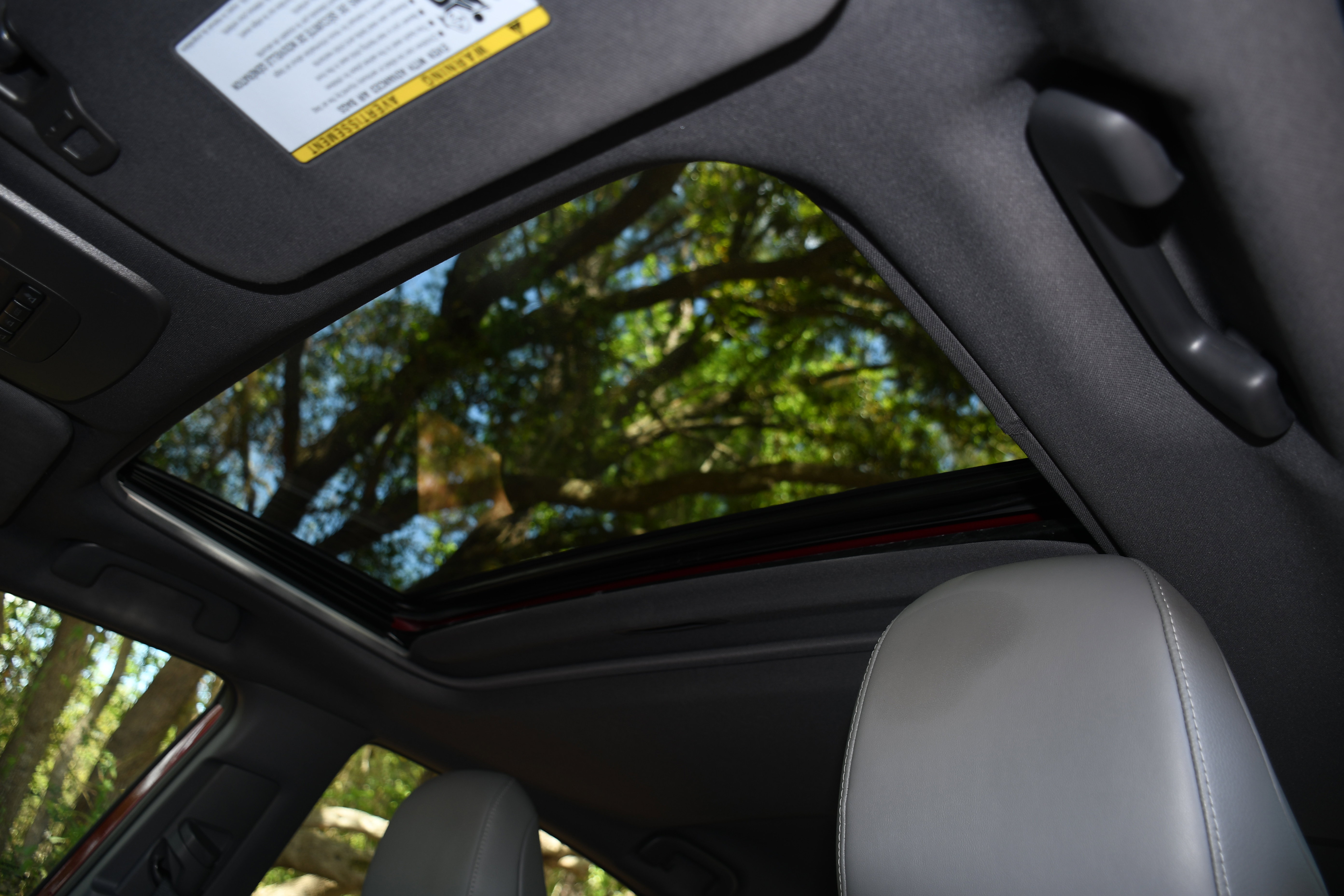 Certified 2021 Toyota Avalon XLE w/ Moonroof Package image 7