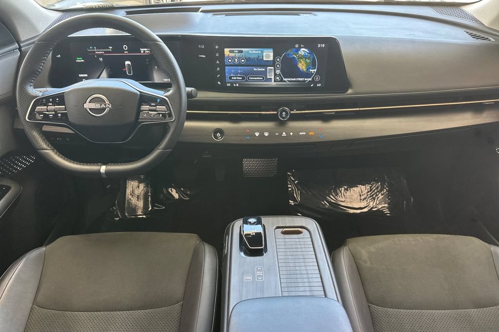 Used 2024 Nissan Ariya AWD image 12