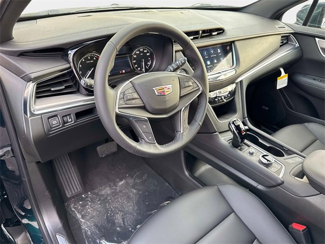 New 2026 Cadillac XT5 Luxury image 18
