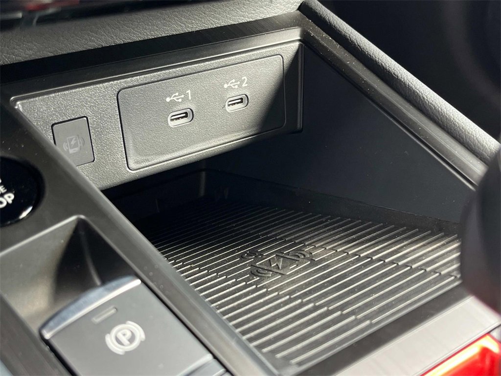 New 2025 Nissan Kicks SR image 27