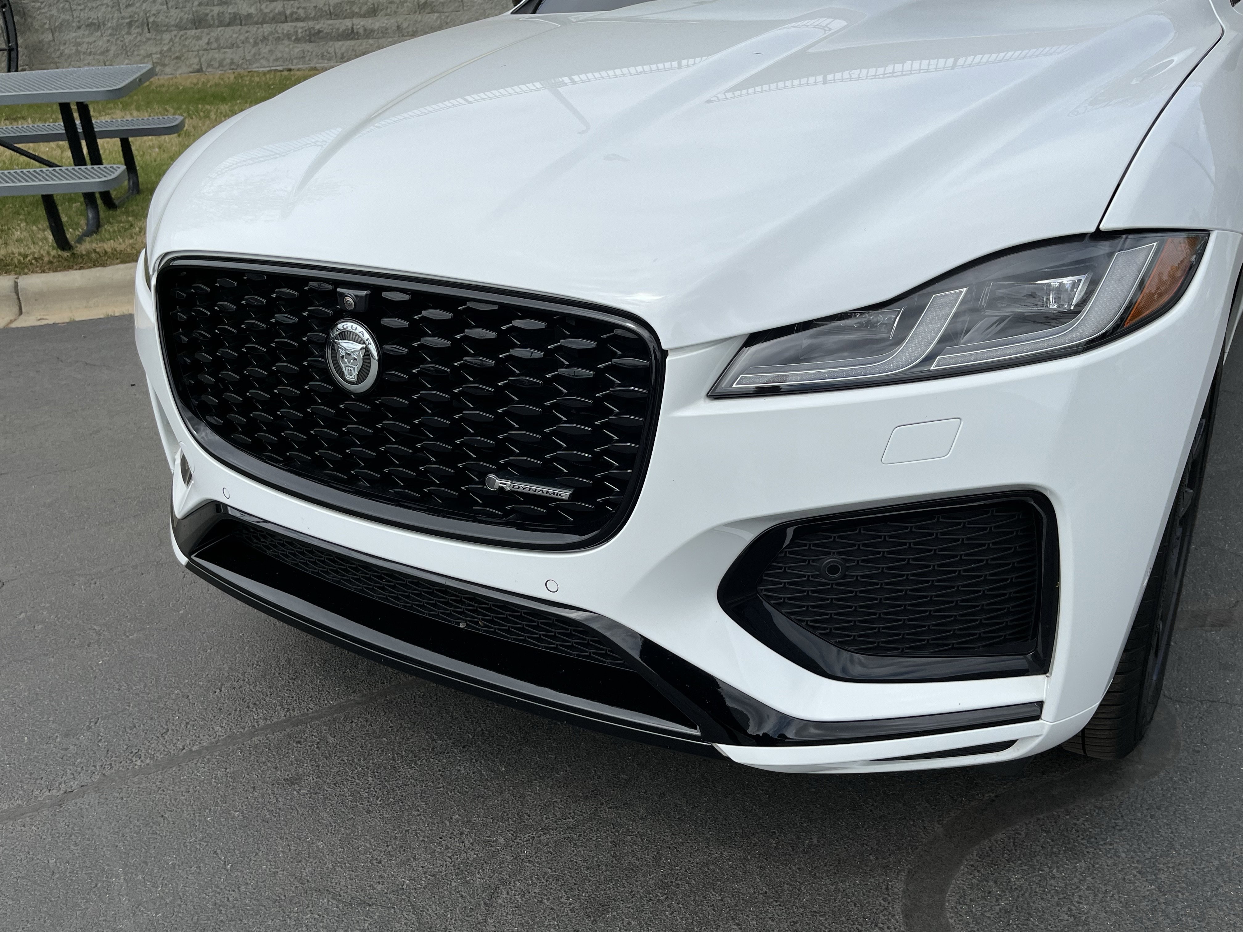 Certified 2025 Jaguar F-PACE R-Dynamic S AWD/4WD image 12