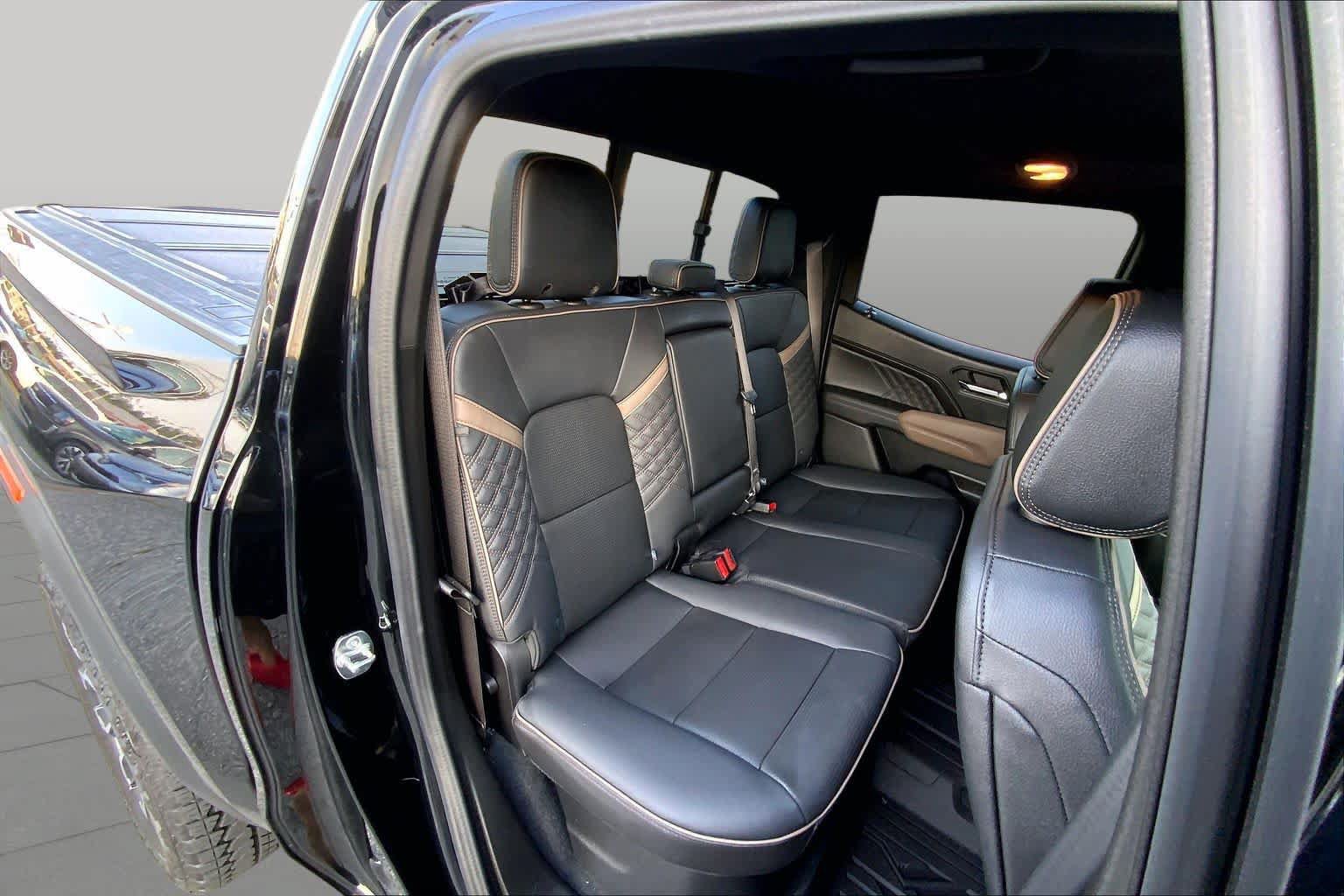 Used 2026 GMC Canyon Denali AWD/4WD image 19