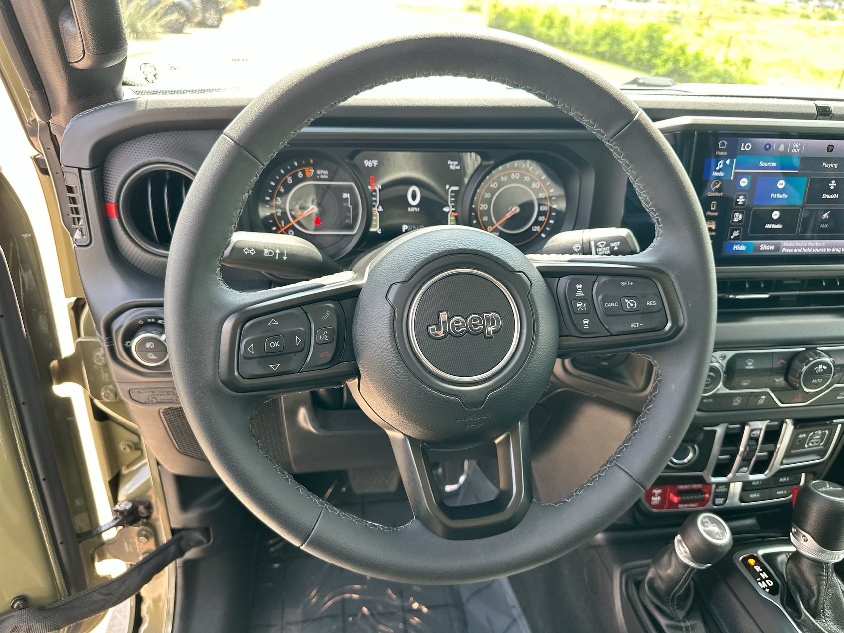 Used 2026 Jeep Gladiator Rubicon AWD/4WD image 14