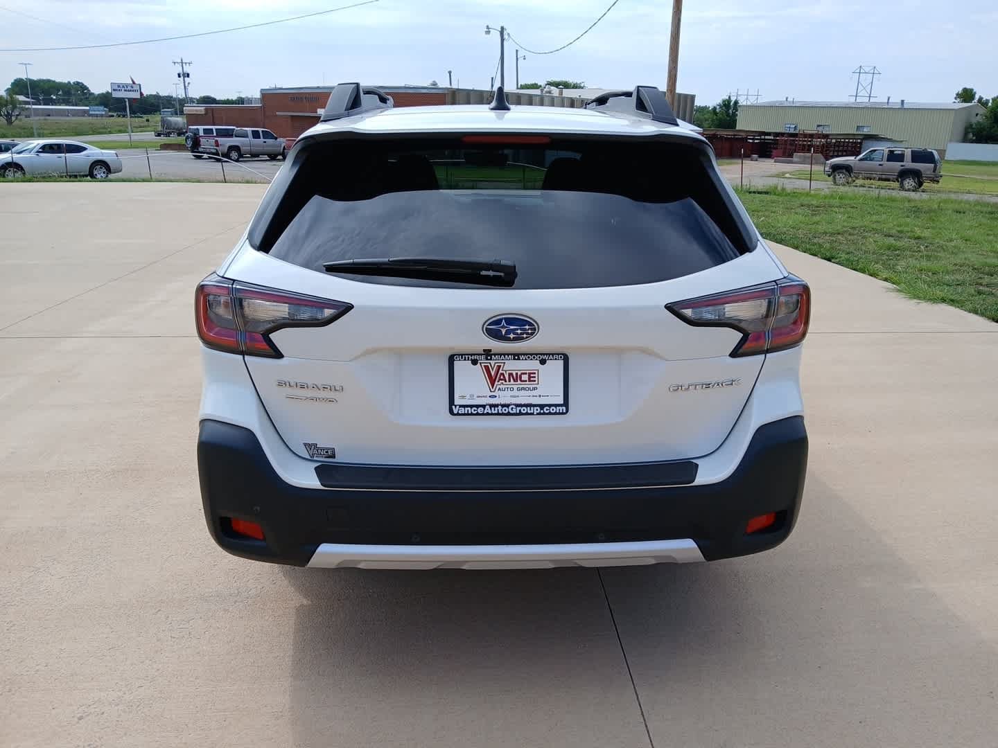 Used 2024 Subaru Outback Limited AWD/4WD image 4