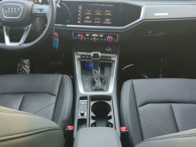 Used 2022 Audi Q3 2.0T Premium Plus w/ Premium Plus Package image 15