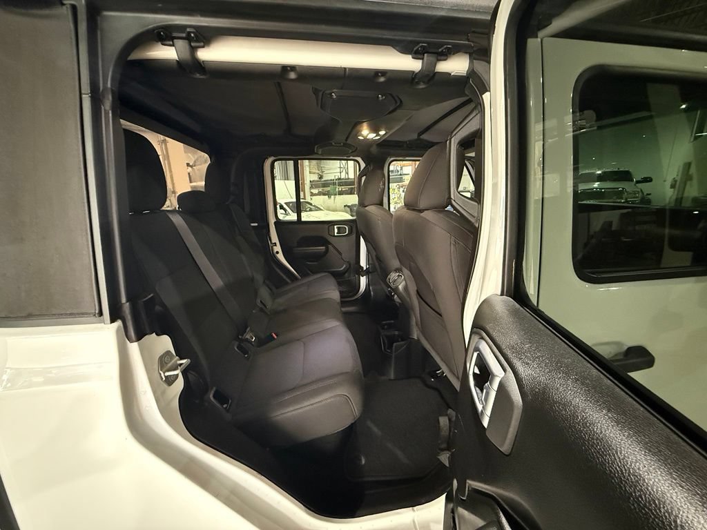 Used 2022 Jeep Gladiator Sport AWD/4WD image 21