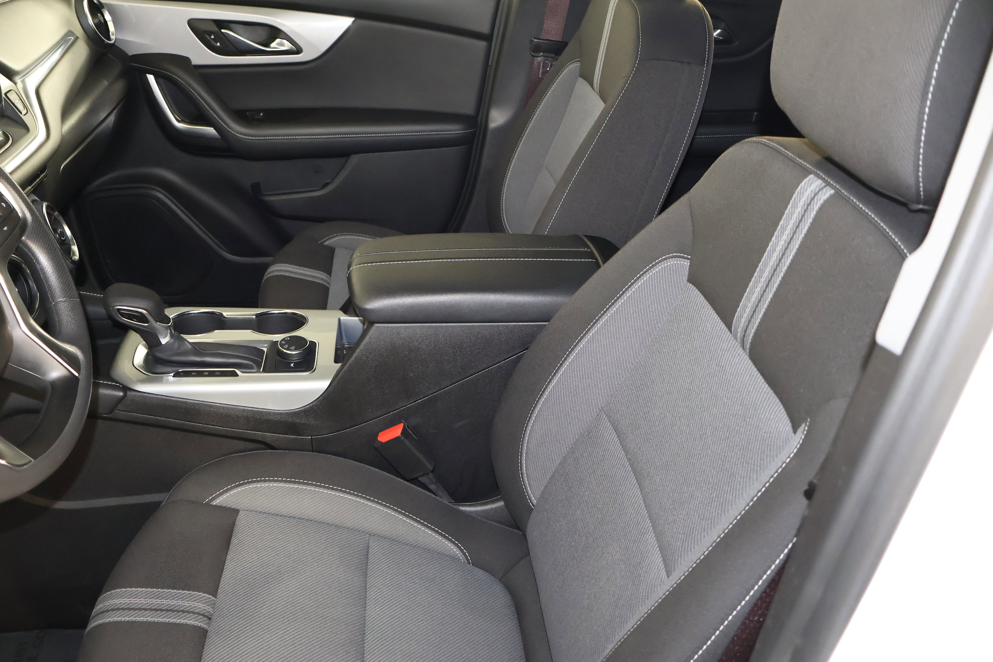 Used 2025 Chevrolet Blazer LT image 37