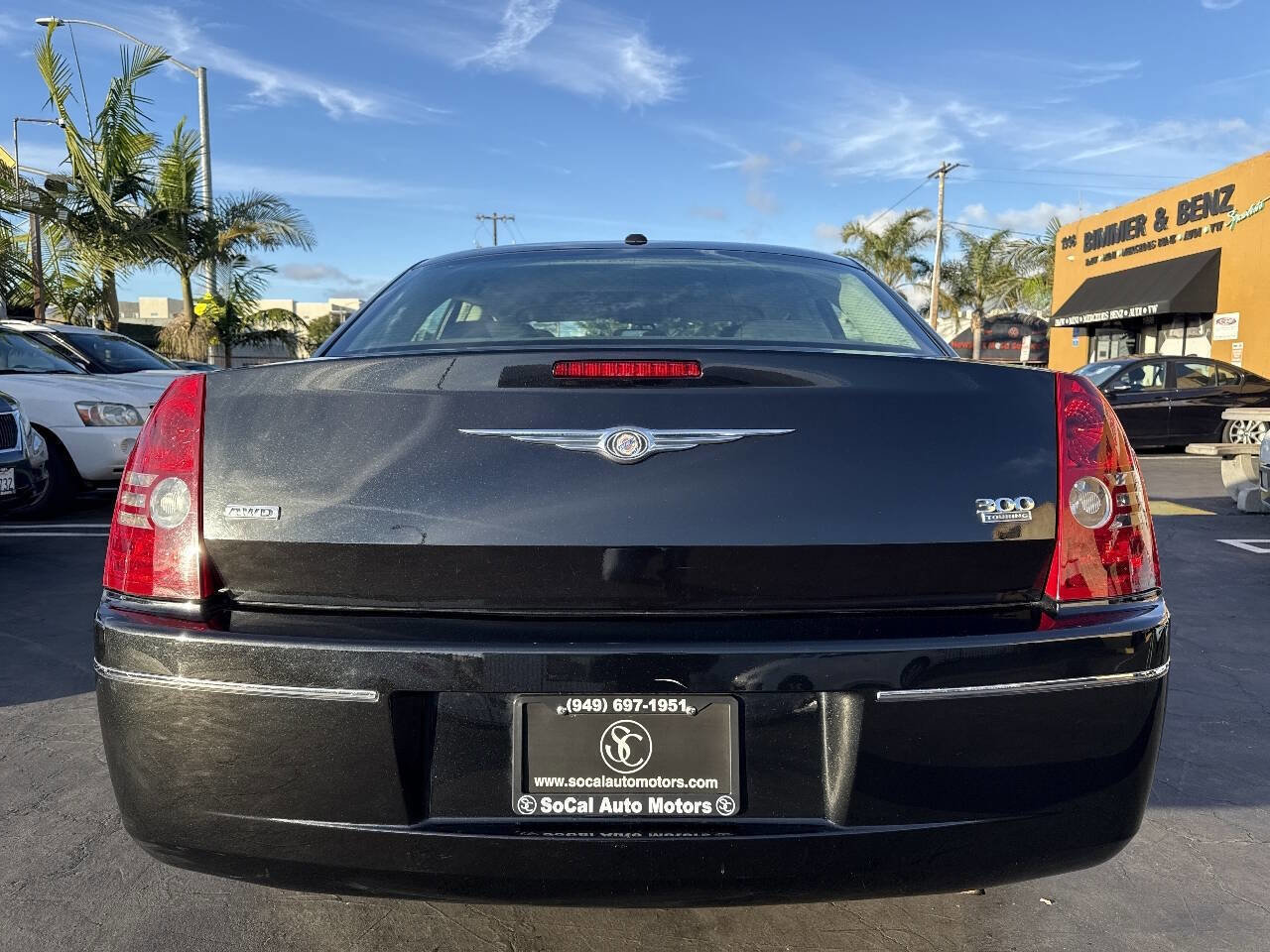 Used 2010 Chrysler 300 Touring image 4