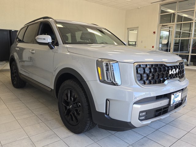 Used 2023 Kia Telluride SX X-Pro AWD/4WD image 3