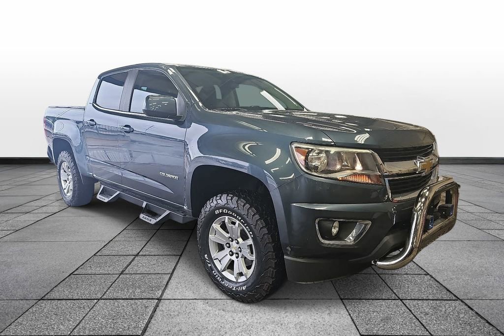 Used 2019 Chevrolet Colorado LT w/ LT Convenience Package RWD image 3
