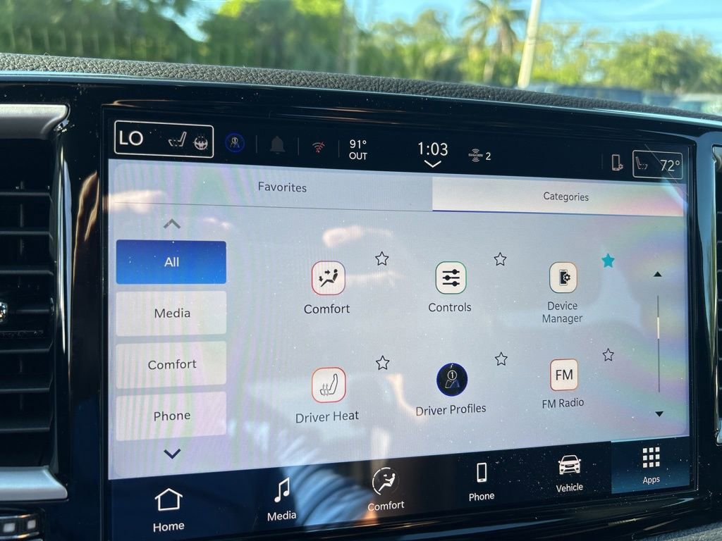 New 2026 Chrysler Pacifica Select image 40